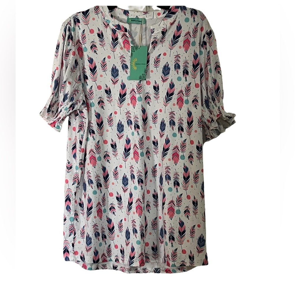 Sunshine & Rodeos Feather Print Top